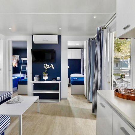 Isamar Holiday Village Ca Lino 외부 사진 Interior of a mobile home